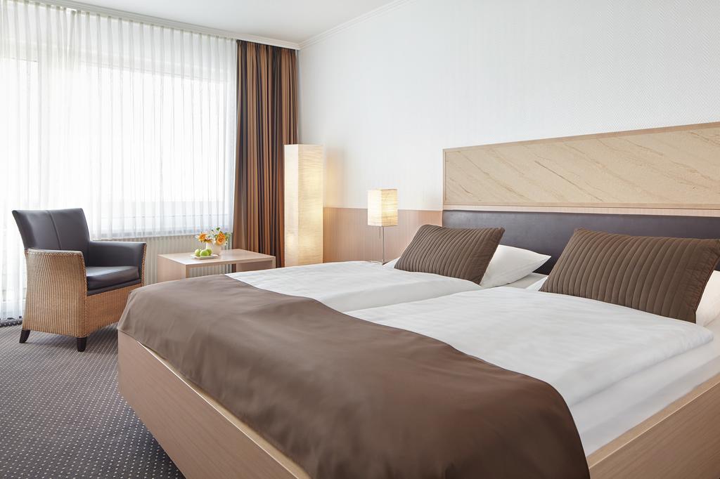 Nordica Hotel Friesenhof Busum Exterior photo