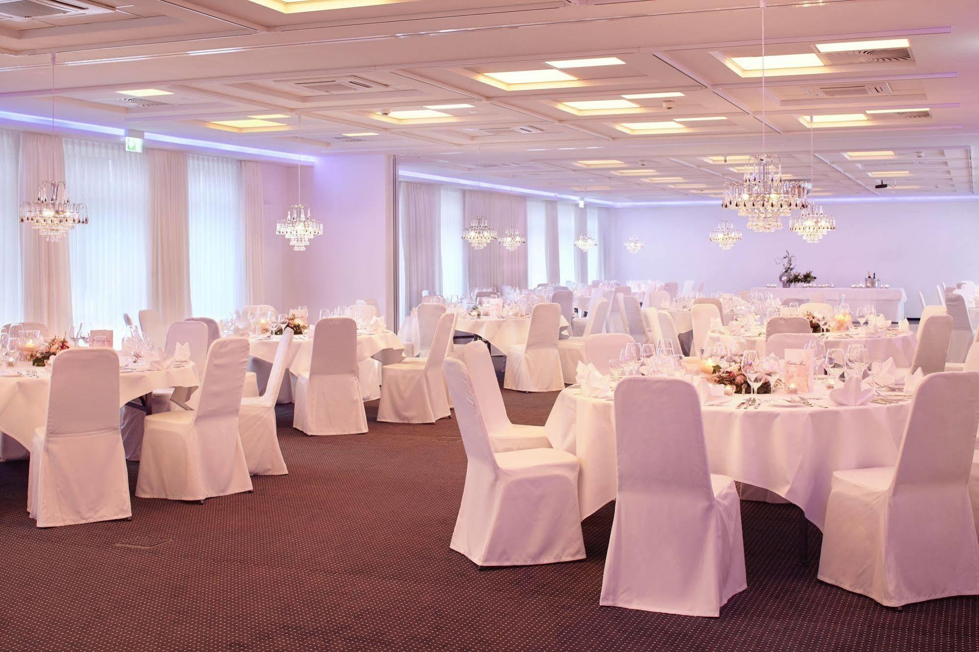 Nordica Hotel Friesenhof Busum Exterior photo